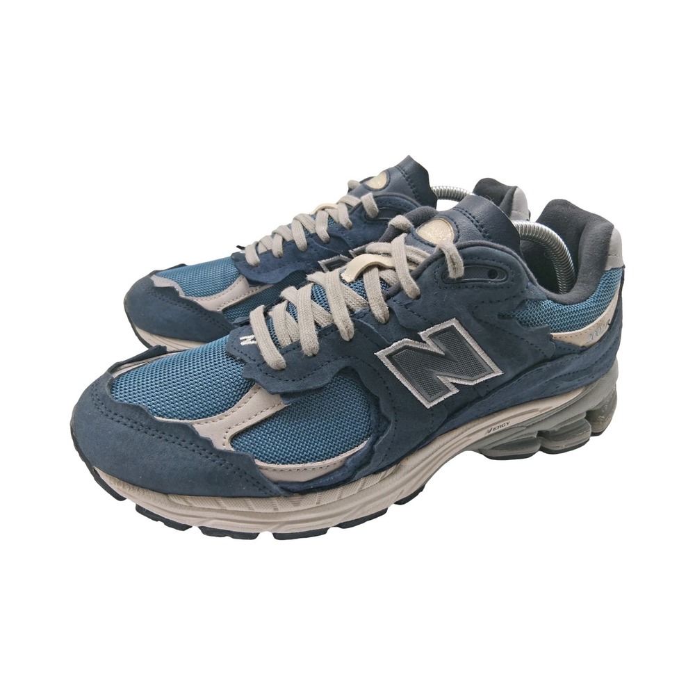 New Balance 2002R Shoes Mens Size 9.5 Blue Suede Running Sneakers M2002RDF